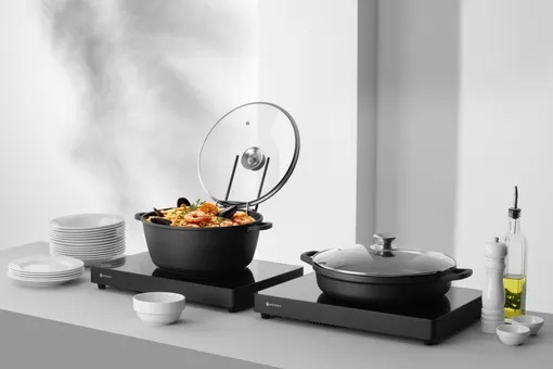 Кастрюля с антипригарным покрытием